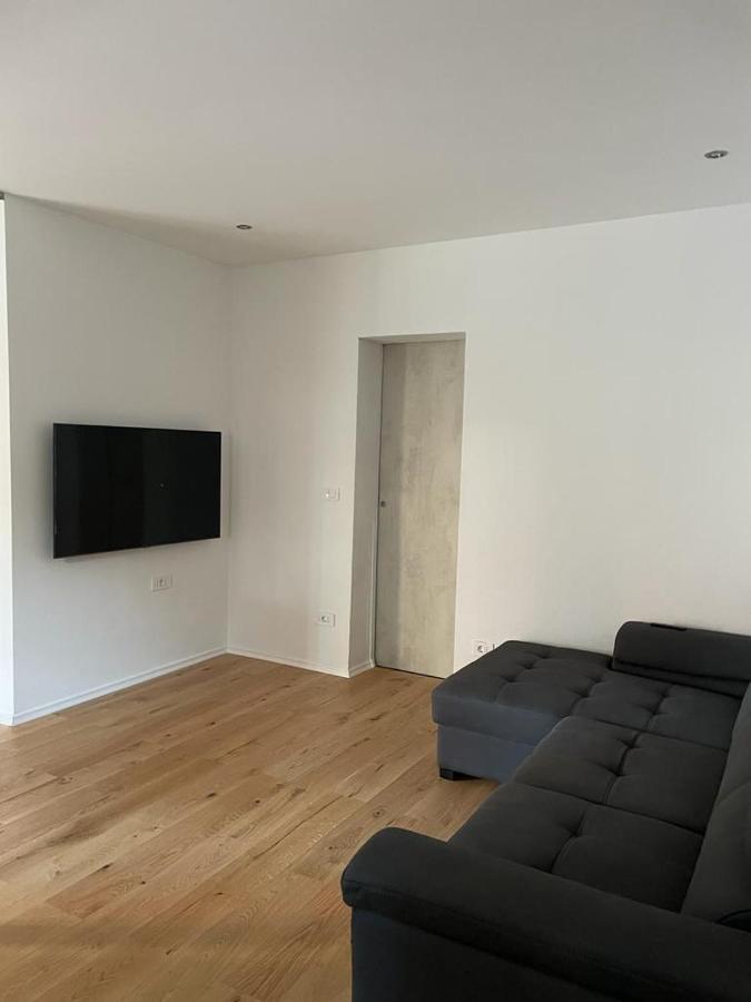Aegida Beachfront Apartment Koper Eksteriør billede