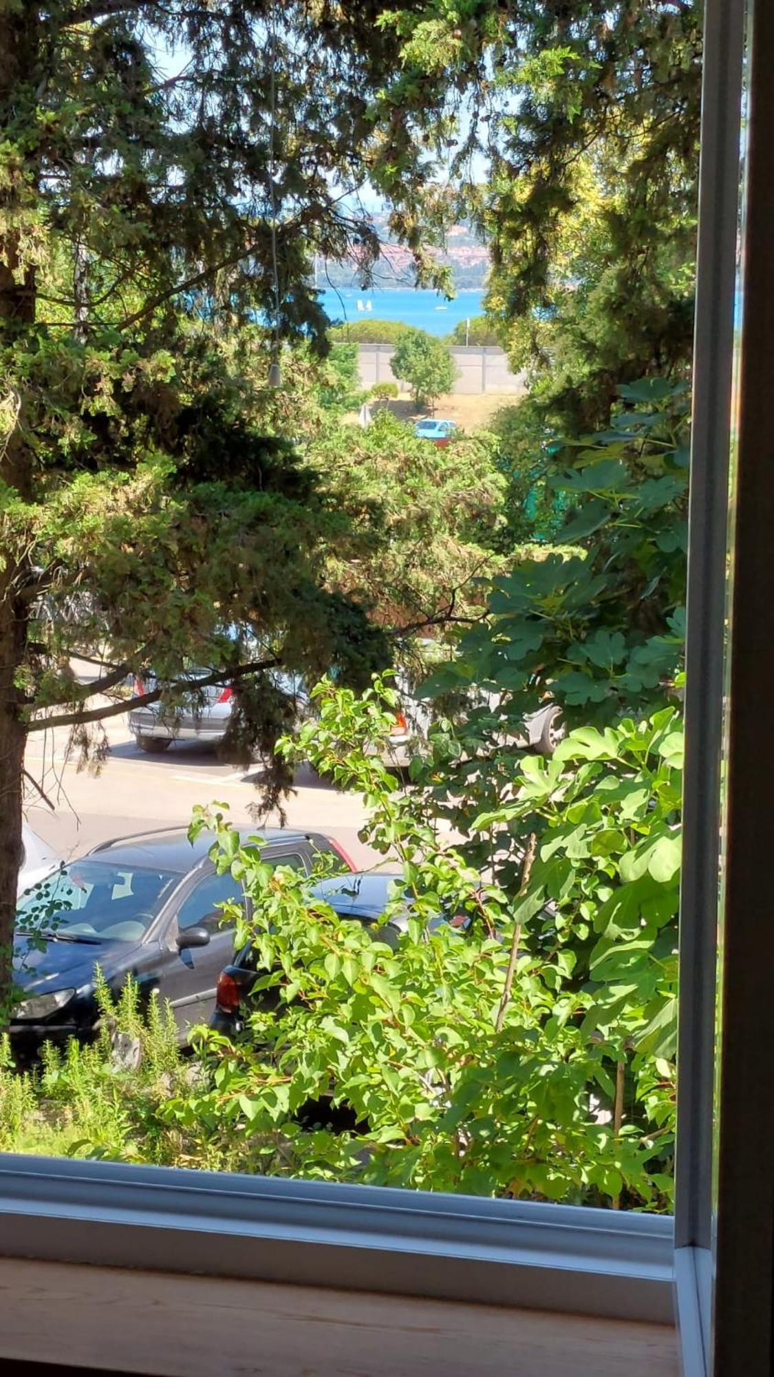 Aegida Beachfront Apartment Koper Eksteriør billede